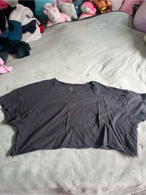 Offline by Aerie Black Cropped Tee Size Medium